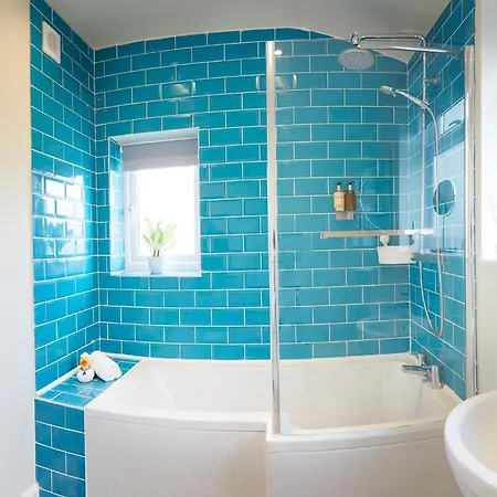 Crows Nest - Near North Bay Apartment